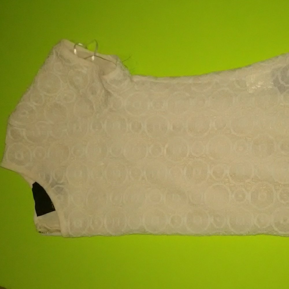 Top - Picture 2 of 5